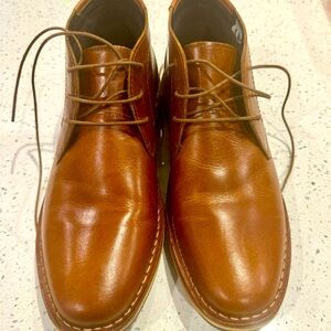 Men’s Steve Madden Cognac low boots - size 10
